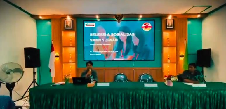 PT. Sumber Alfaria Trijaya,mengadakan rekruitmen,  SMK Negeri 1 Jiwan Siapkan Lulusan Unggul di Industri Ritel