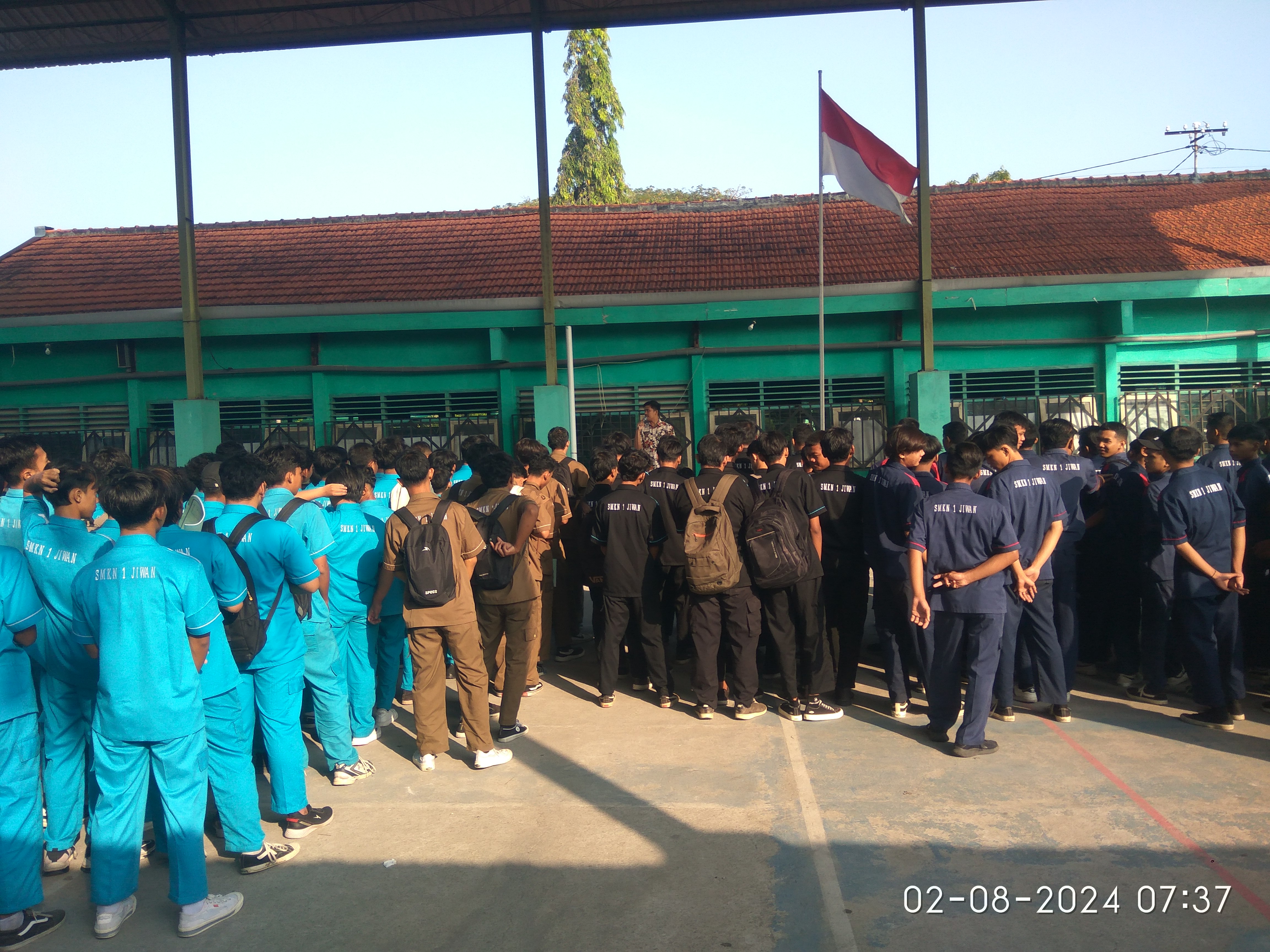 Pertemuan Rutin Siswa Kelas XII di SMKN 1 Jiwan: Fokus pada Praktik Kerja Lapangan