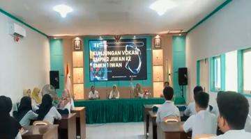 SMPN 2 Jiwan mengadakan kunjungan vokasi ke SMKN 1 Jiwan