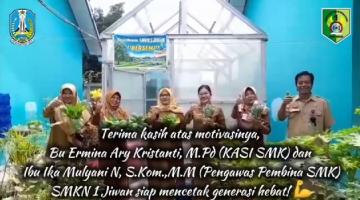 Bukan Sekadar Belajar, SMKN 1 Jiwan Tandai Semester Baru dengan Panen Raya Hasil Karya Siswa